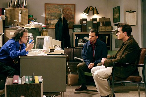 Richard Lewis, Jon Cryer, Charlie Sheen - Dva a půl chlapa - Na hyeny nemám prachy - Z filmu