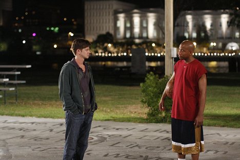 Lee Norris, Antwon Tanner - One Tree Hill - Season 6 - Van film