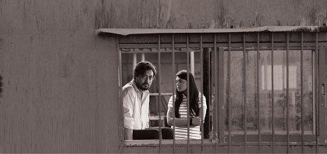 Irrfan Khan, Nusrat Imroz Tisha - Doob : No Bed of Roses - Film