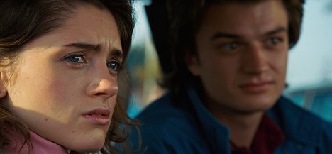 Natalia Dyer, Joe Keery - Stranger Things - Chapter One: MADMAX - Photos