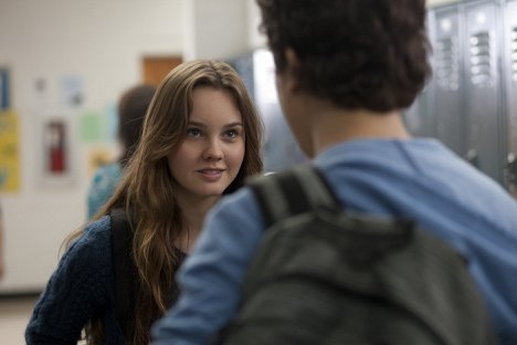 Liana Liberato - Stuck in Love - Photos