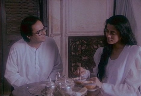 Farooq Shaikh, Deepa Sahi - Maya - De la película