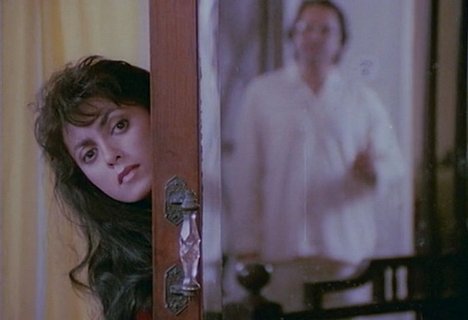 Deepa Sahi - Maya - De la película