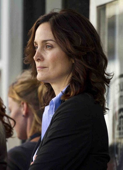 Carrie-Anne Moss - Crossing Lines - The Homecoming - Photos