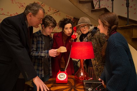 Hugh Bonneville, Samuel Joslin, Sally Hawkins, Julie Walters, Madeleine Harris - Paddington 2 - Filmfotók