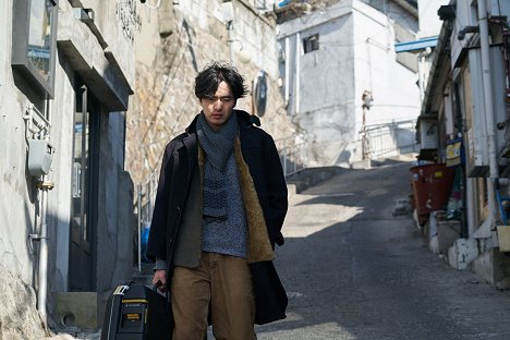 Jin-wook Lee - Holangiboda mooseowoon kyeooolsonnim - Z filmu