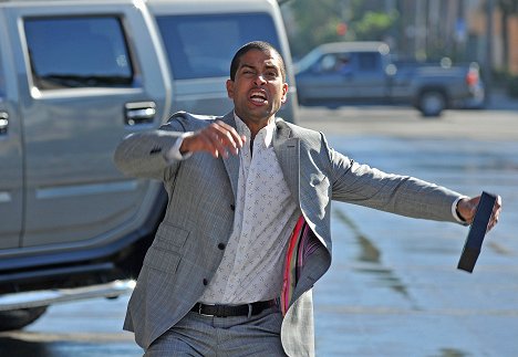 Adam Rodriguez - CSI: Miami - Tipping Point - Van film