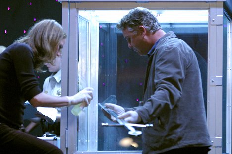 Marg Helgenberger, William Petersen - CSI: Crime Sob Investigação - Abra Cadaver - Do filme