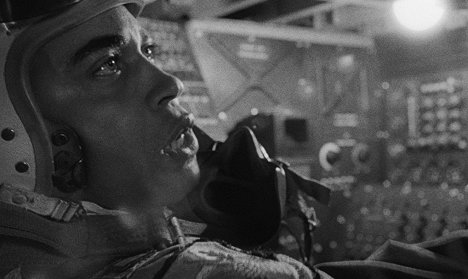 James Earl Jones - Dr. Divnoláska aneb Jak jsem se naučil nedělat si starosti a mít rád bombu - Z filmu