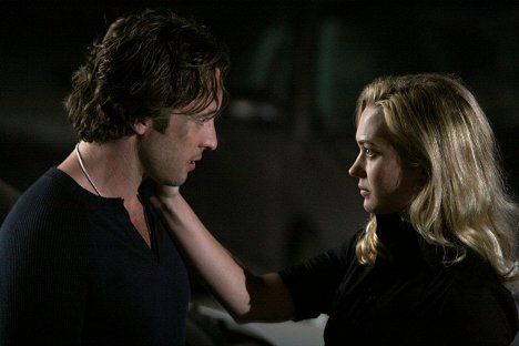 Alex O'Loughlin, Sophia Myles - Moonlight - Season 1 - Z filmu