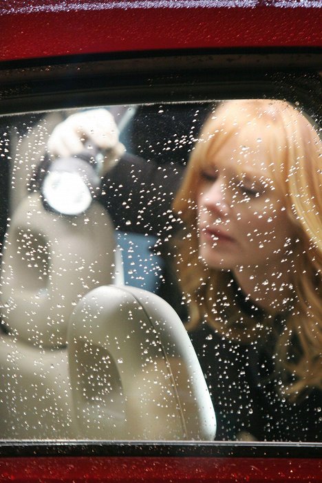 Marg Helgenberger - CSI: Crime Scene Investigation - Weeping Willows - Photos