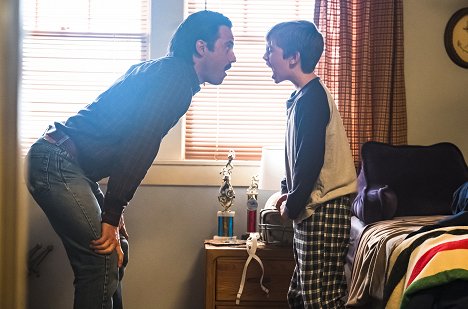 Milo Ventimiglia, Parker Bates - This Is Us - Still There - Photos