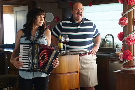 Mary Steenburgen, Mel Rodriguez - Poslední chlap na Zemi - Skeleton Crew - Z filmu