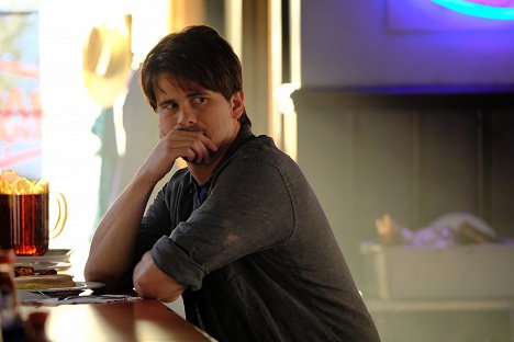 Jason Ritter - Kevin (Probably) Saves the World - Pilot - Filmfotos