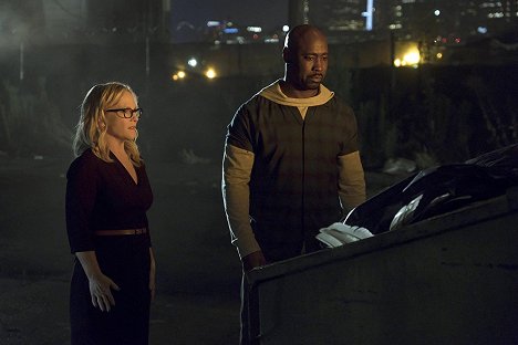 Rachael Harris, D.B. Woodside - Lucifer - The One with the Baby Carrot - Photos