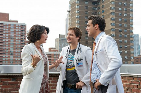 Eve Best, Peter Facinelli, Bobby Cannavale - Nurse Jackie - Ca va mieux ? - Film