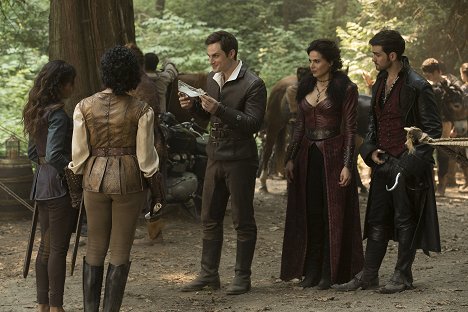 Andrew J. West, Lana Parrilla, Colin O'Donoghue - Once Upon a Time - The Garden of Forking Paths - Kuvat elokuvasta