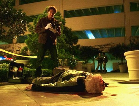 Gary Dourdan - CSI - Den Tätern auf der Spur - Freier Fall - Filmfotos