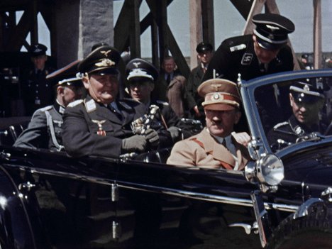 Hermann Göring, Adolf Hitler - The Hitler Chronicles - Photos