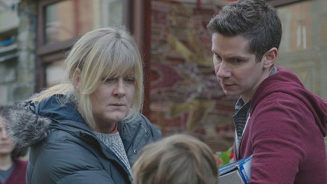 Sarah Lancashire, Karl Davies - Šťastné údolí - Epizoda 5 - Z filmu