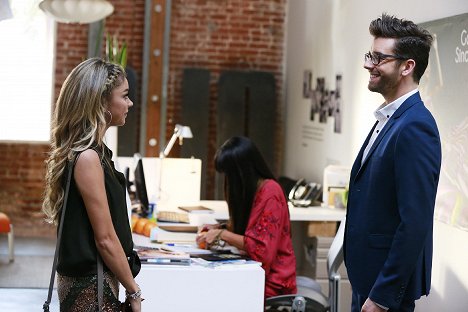 Sarah Hyland, Michael Urie - Modern Family - Queer Eyes, Full Hearts - Photos