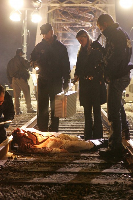 William Petersen, Louise Lombard, George Eads - CSI: Crime Scene Investigation - Way to Go - Photos