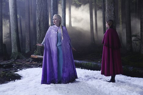Georgina Haig, Elizabeth Lail - Once Upon a Time - Breaking Glass - Photos