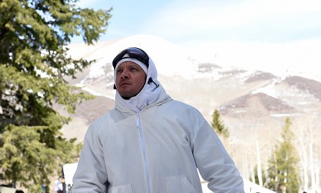 Jeremy Renner - Wind River - Photos