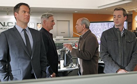 Michael Weatherly, Mark Harmon, Joe Spano, Sean Murray - Námořní vyšetřovací služba - Ďábelská trojice - Z filmu