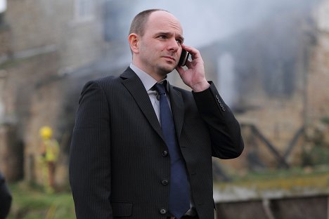 Jack Deam - DCI Banks - Playing with Fire: Part 1 - Z filmu
