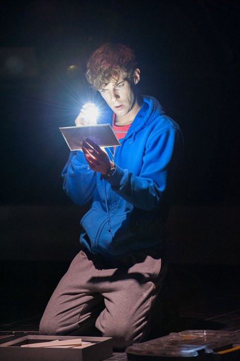 Luke Treadaway - The Curious Incident of the Dog in the Night-Time - Filmfotos