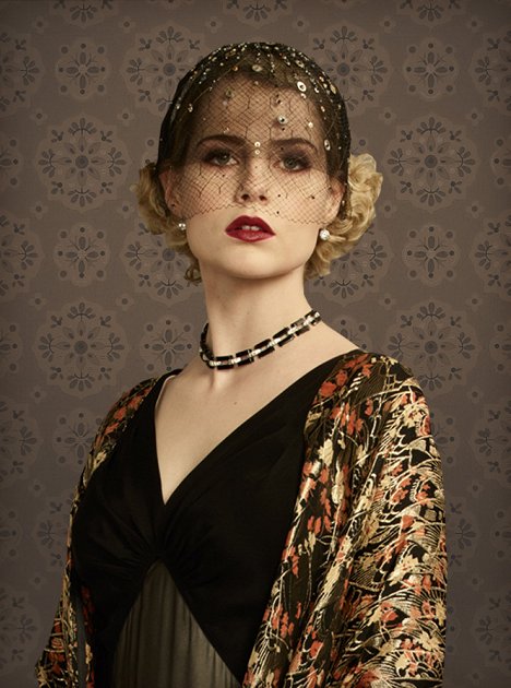 Lucy Boynton - Mord im Orient-Express - Werbefoto