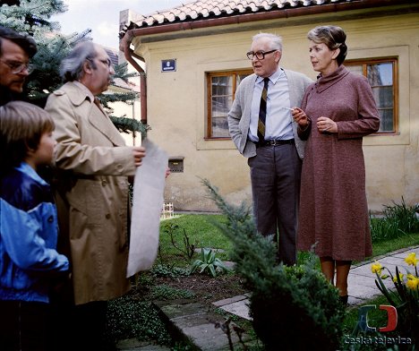 Jiří Pleskot, Jiřina Jirásková - Zločin v obrazárně - Z filmu