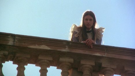 Margaret Nelson - Picnic en Hanging Rock - De la película