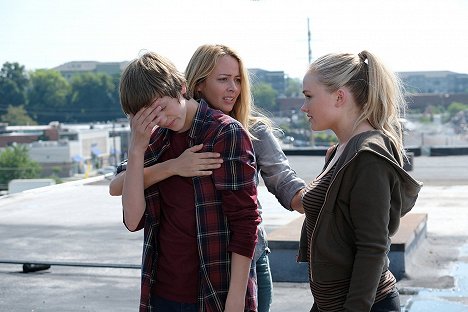 Percy Hynes White, Amy Acker, Natalie Alyn Lind - The Gifted - eXit - Filmfotos