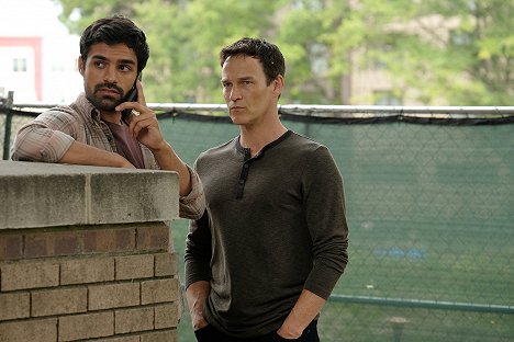 Sean Teale, Stephen Moyer - The Gifted - got your siX - Photos