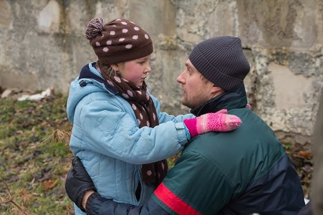 Veronika Savicheva, Ruslan Chernetskiy - Ostaňtěs navsegda - Filmfotos