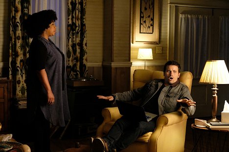 Kimberly Hebert Gregory, Jason Ritter - Kevin (Probably) Saves the World - How to Be Good - Photos