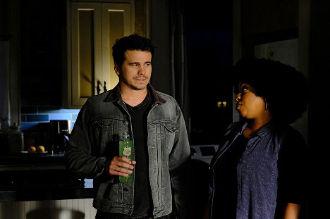 Jason Ritter, Kimberly Hebert Gregory - Kevin (Probably) Saves the World - How to Be Good - Z filmu