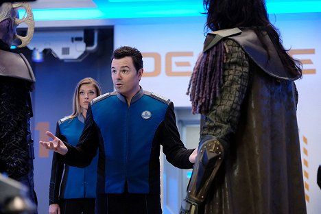 Adrianne Palicki, Seth MacFarlane - The Orville - Cupid's Dagger - De la película