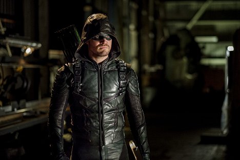 Stephen Amell - Arrow - Von Gefahr zu Gefahr - Filmfotos