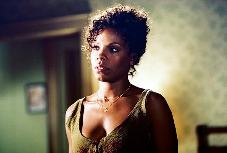 Sanaa Lathan - Out of Time - Photos