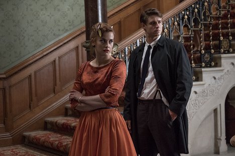Stefanie Martini, Max Irons - Crooked House - Photos