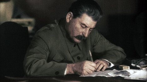 Josif Vissarionovič Stalin - Apokalypsa Stalin - Rudý - Z filmu