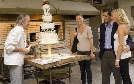 Katherine Heigl, Edward Burns, Malin Åkerman - 27 vestidos - De la película