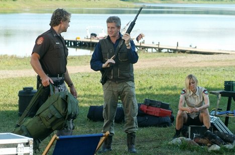 John Schneider, Sam McMurray, Sarah Lafleur - Lake Placid 2 - Photos