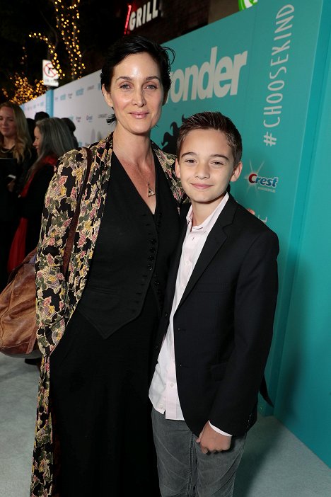 The World Premiere in Los Angeles on November 14th, 2017 - Carrie-Anne Moss - Wonder - Events