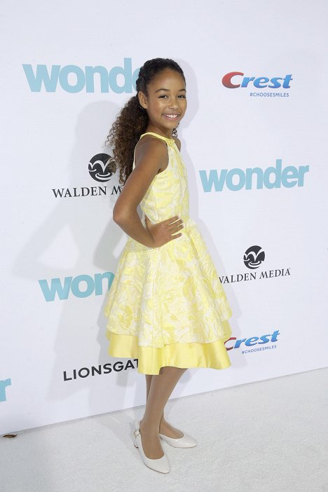 The World Premiere in Los Angeles on November 14th, 2017 - Millie Davis - Wonder - Encantador - De eventos