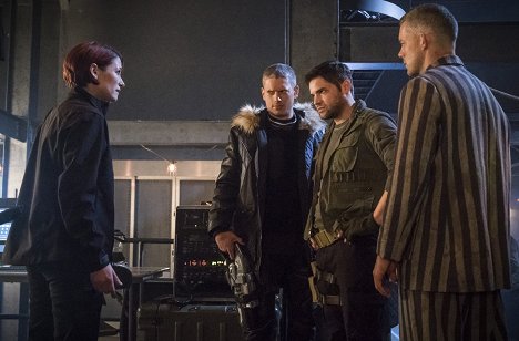 Chyler Leigh, Wentworth Miller, Jeremy Jordan, Russell Tovey - The Flash - Crisis on Earth-X, Part 3 - Photos