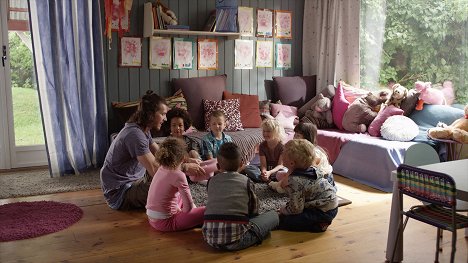 Simon Solhoff, Maxmilian Pougoué, Olivia Jørgensen - Melkein kuusivuotias - Filippa - Kuvat elokuvasta